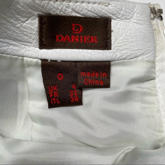 Vintage 90s Leather Mini Pencil Skirt White & Black Patch Detail Lined XS - Picture 11 of 16